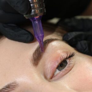 Perfect brows with semi permanent make up