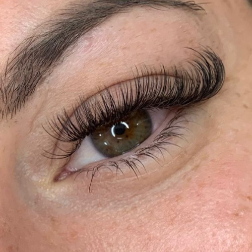 Hybrid Lashes just done at Makover palace near Oxford Hybrid Lashes just done at Makover palace near Oxford