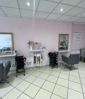 Makeover-Palace-Hair-Salon